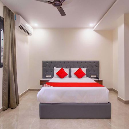 Hotel O Rr Residency Khammam Esterno foto