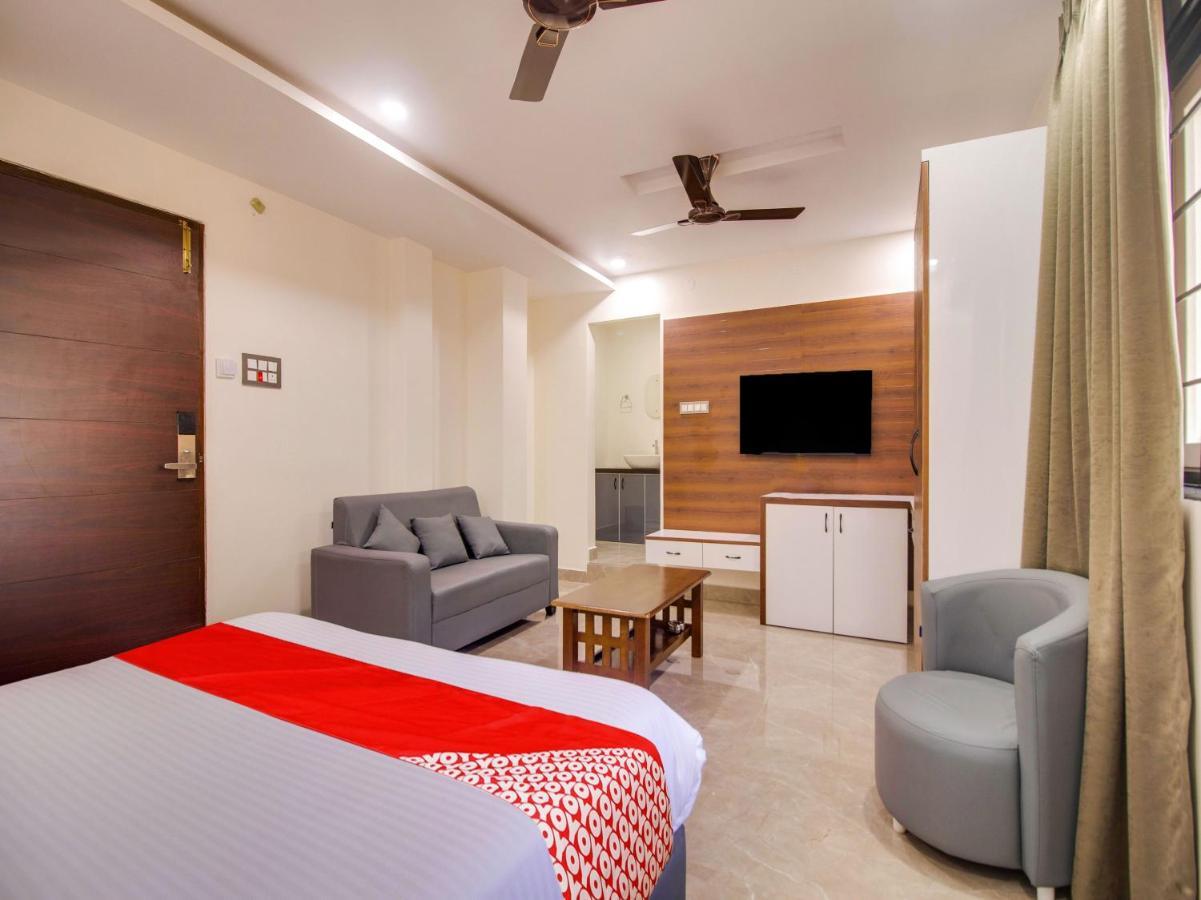 Hotel O Rr Residency Khammam Esterno foto