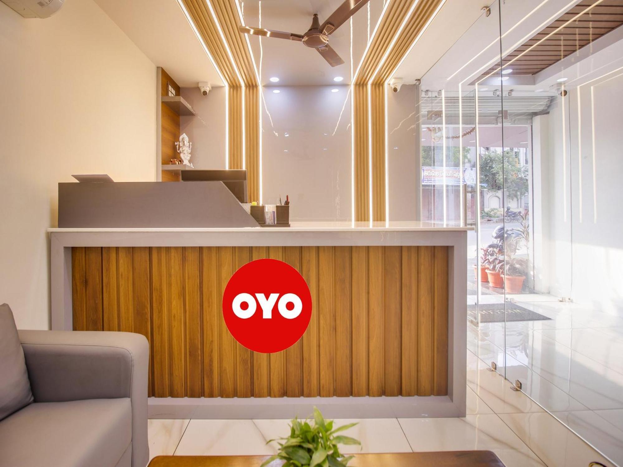Hotel O Rr Residency Khammam Esterno foto